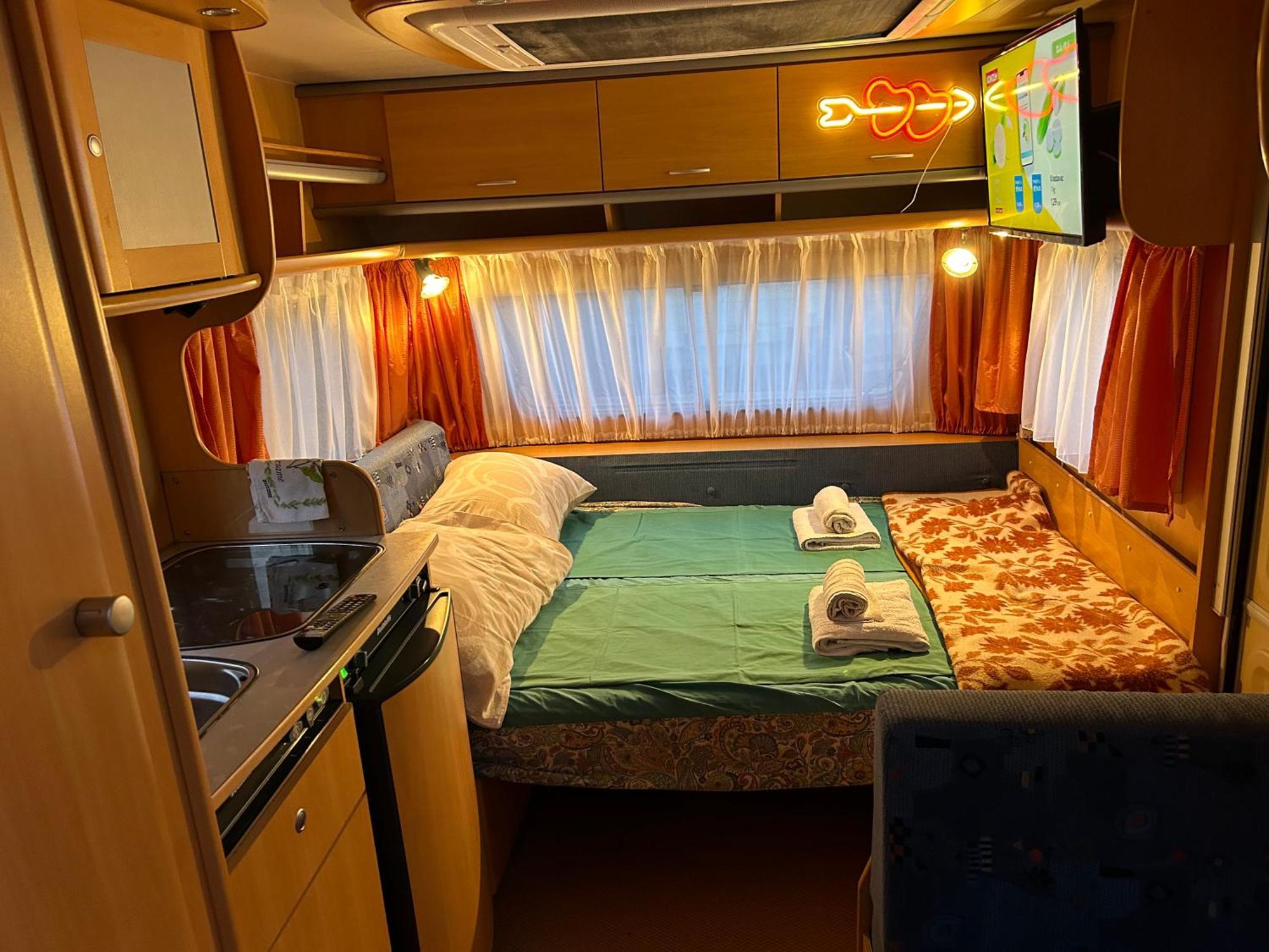 Umna & Room プーラ エクステリア 写真